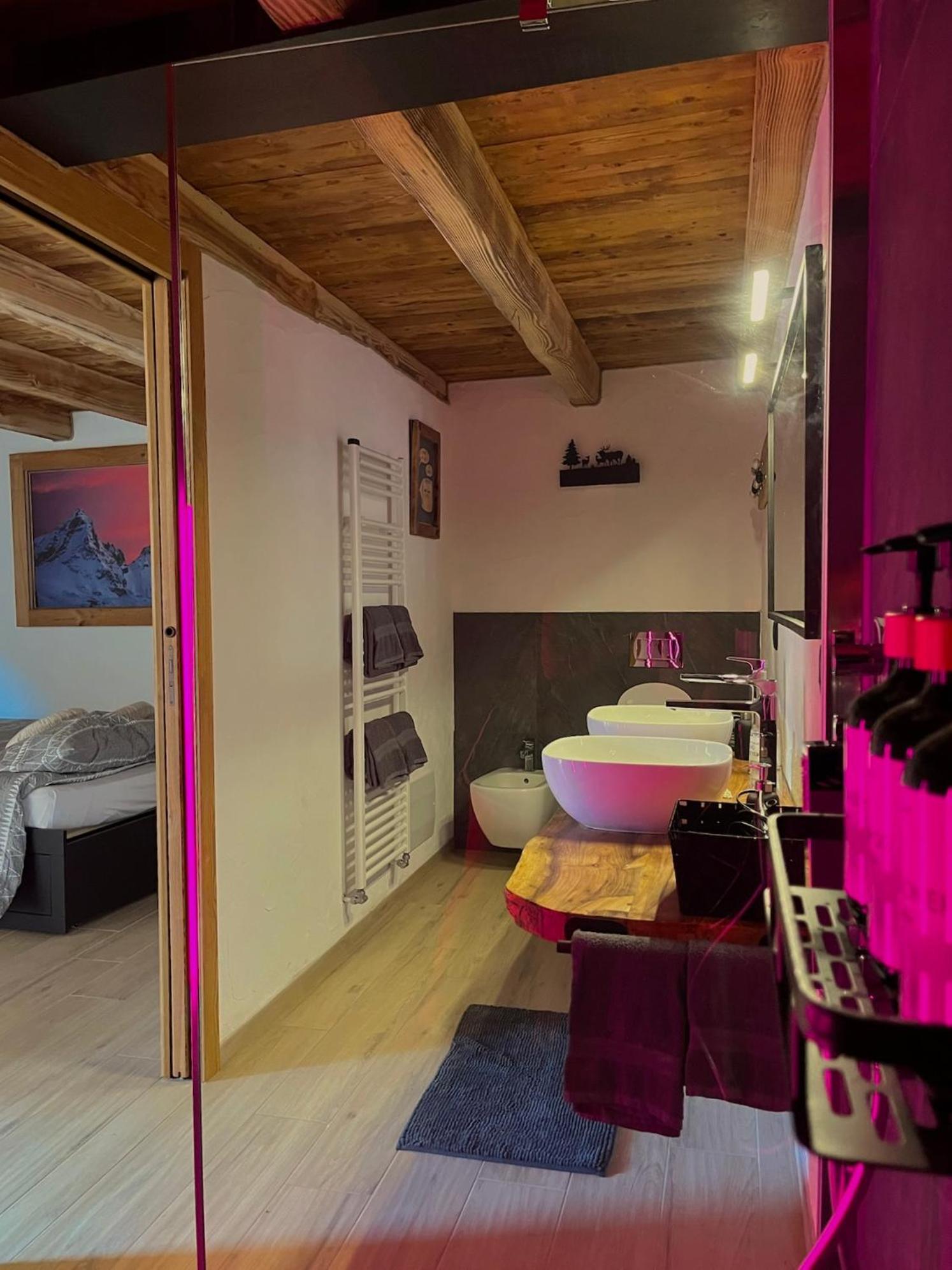 La Famille D'Evian Hotel วิลเนอเวอ ภายนอก รูปภาพ